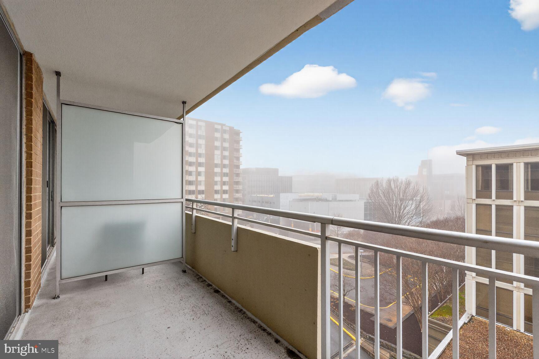 3001 VEAZEY TERR NW 1008