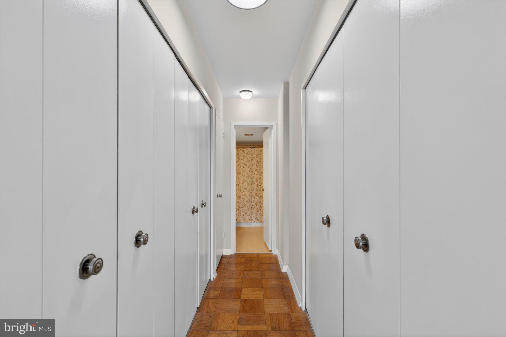 FOREST HILLS - Residential