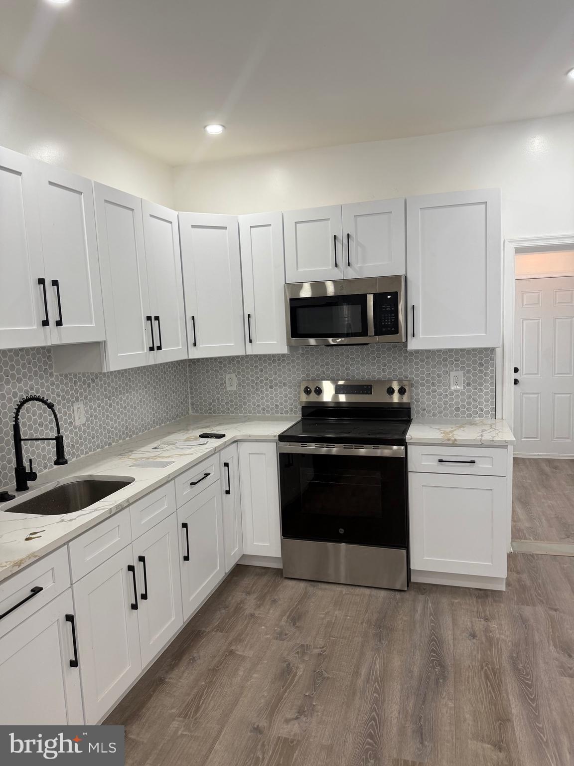 2003 E PACIFIC STREET