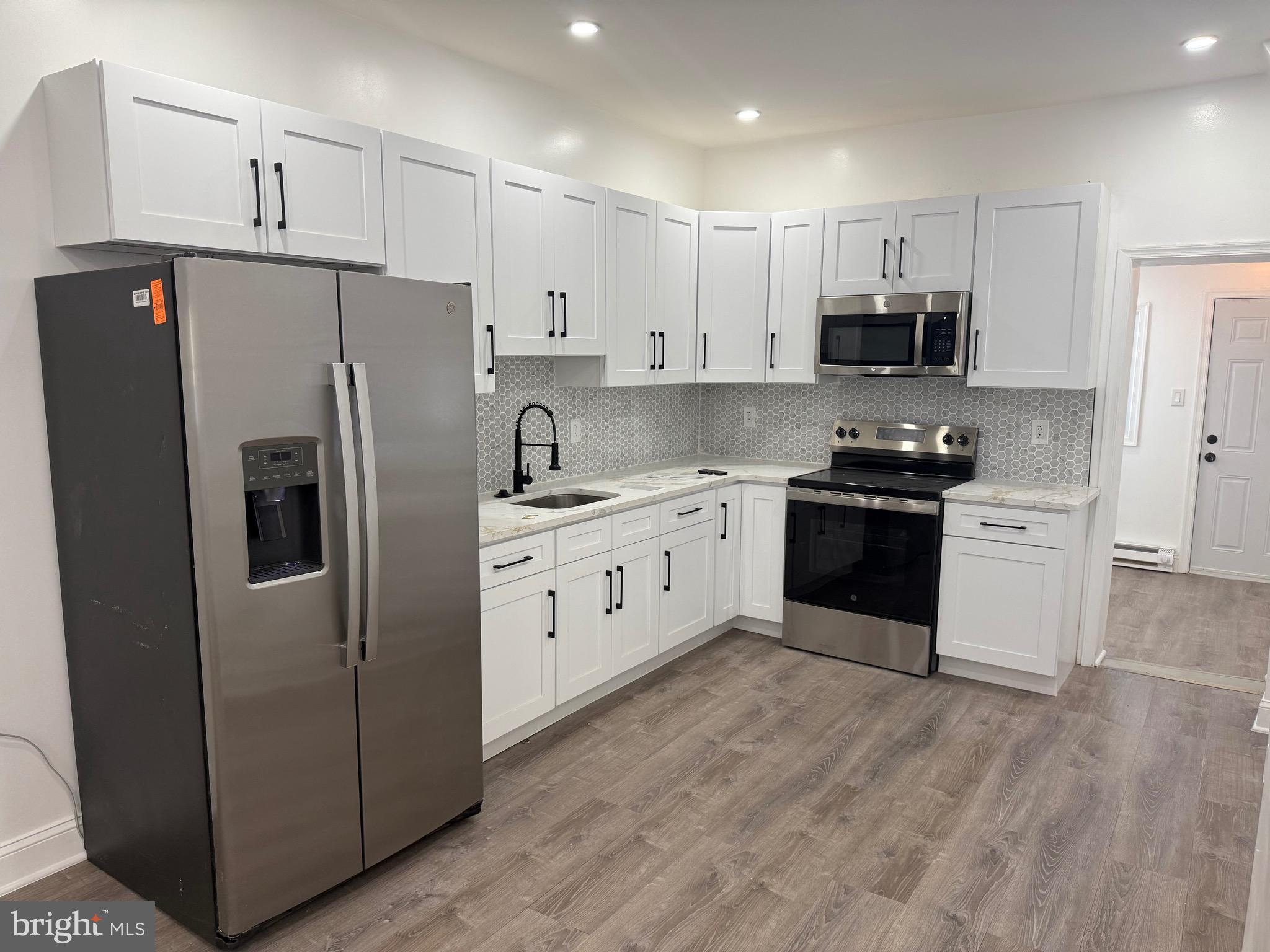 2003 E PACIFIC STREET