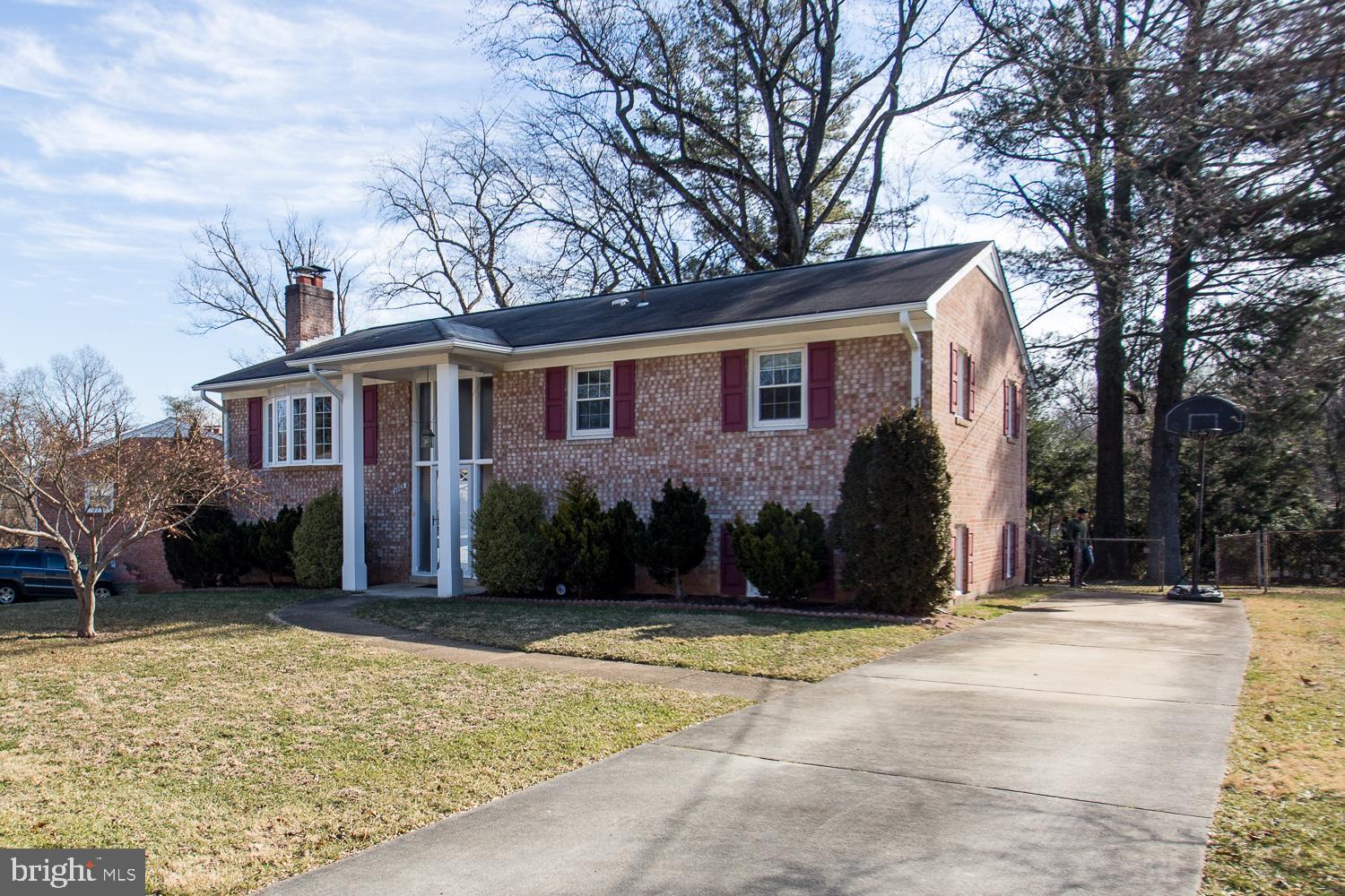 HIDEAWAY PARK - Residential Lease