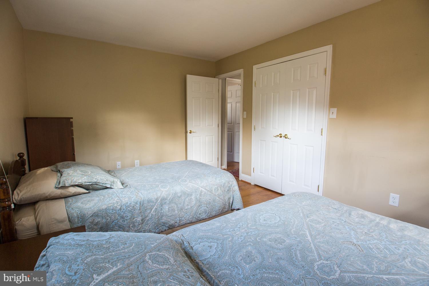 HIDEAWAY PARK - Residential Lease