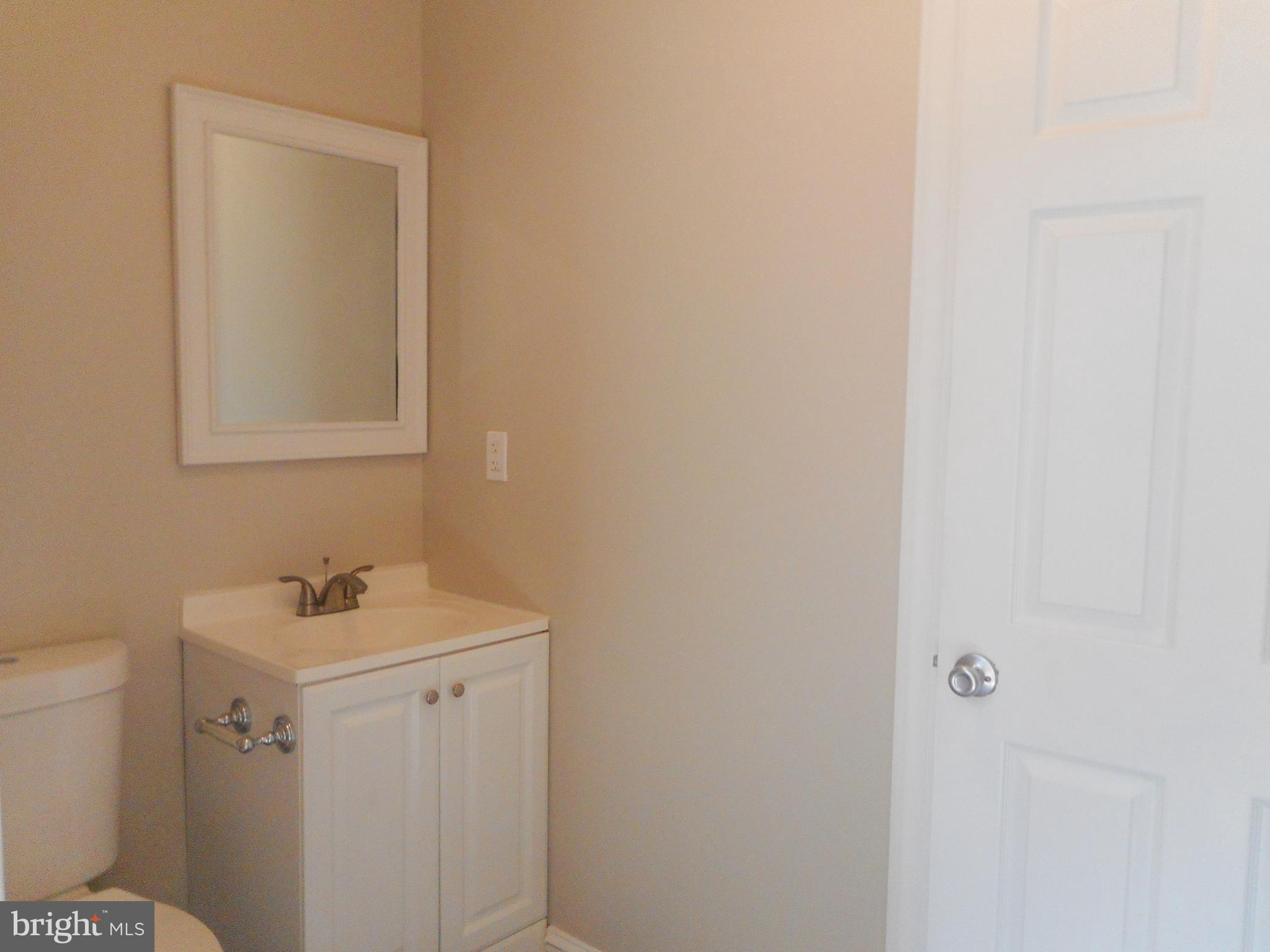 ST CHARLES HAMPSHIRE - Residential