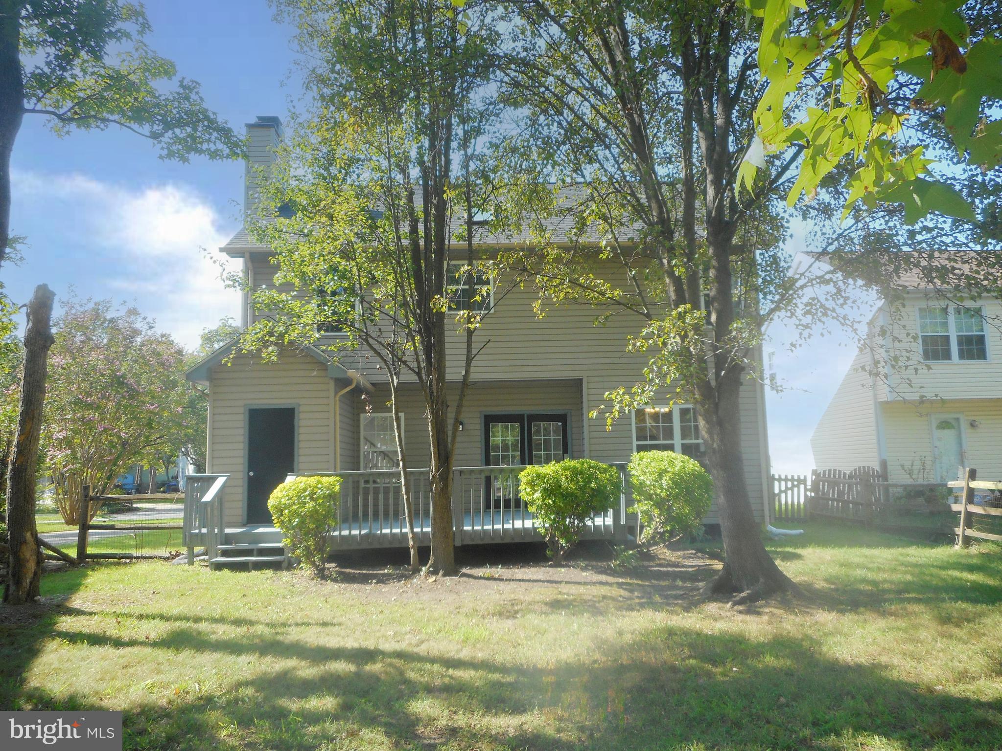 ST CHARLES HAMPSHIRE - Residential