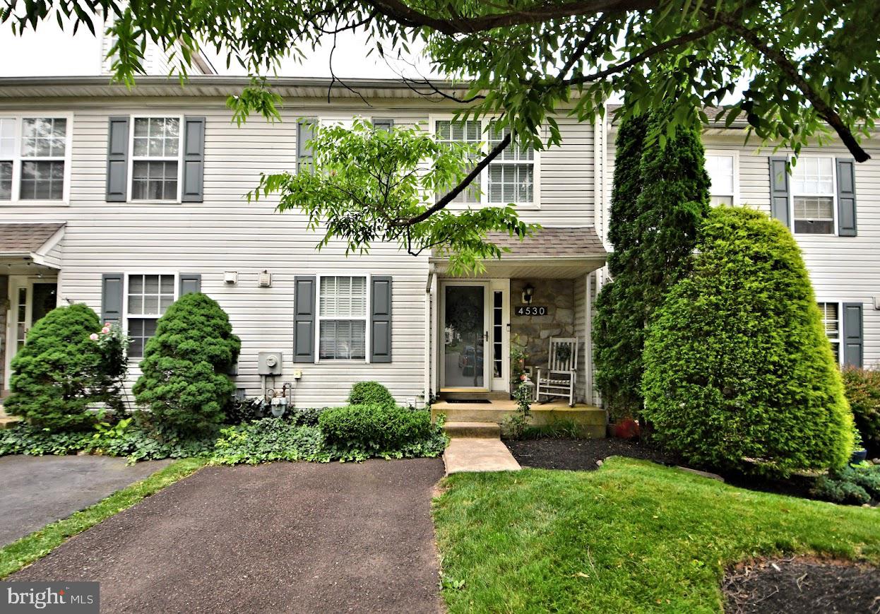 Welcome to our beautiful 3 bedroom town house located in C Bucks schools! Main level with updated kitchen with granite counter tops, hard wood floors, dining room and big living room, 1/2 bath.
2nd floor with updated full bath room and 3 good size bedrooms. Finished walk out basement + laundry and lots of storage. Deck off of living room offering you that much needed outside space. Gas cooking, gas heat, central air, gas hot water, drive way parking. Great place to call home. Wonderful opportunity!