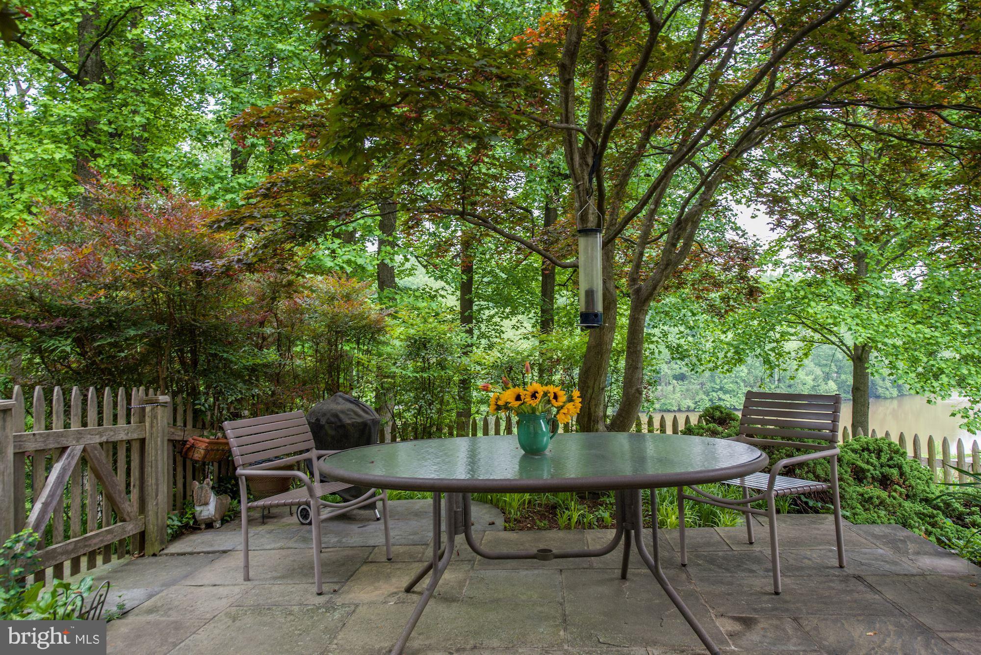 OVERLOOK AT LEISURE WORLD - Residential