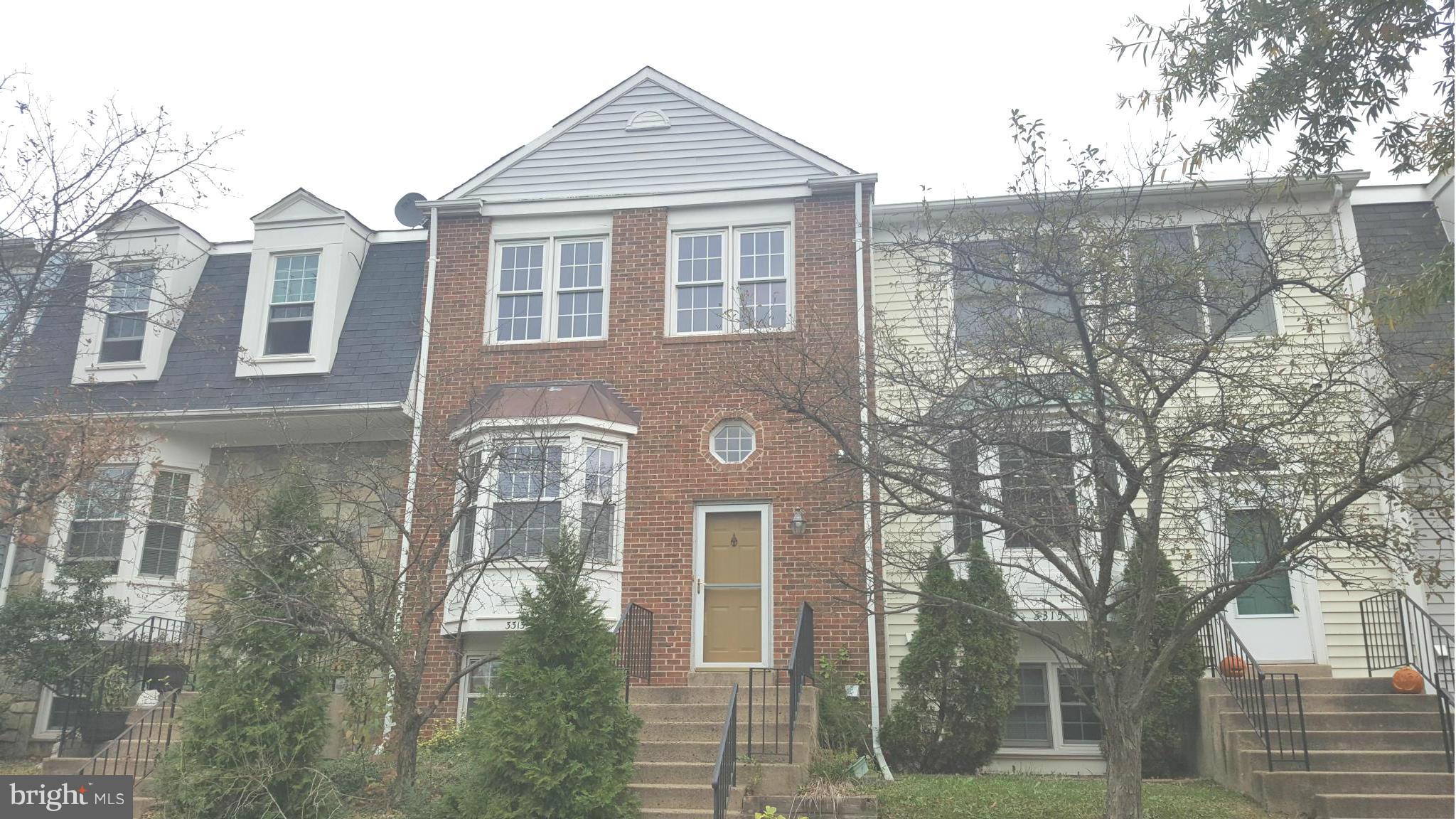 FRANKLIN FARM - Residential Lease