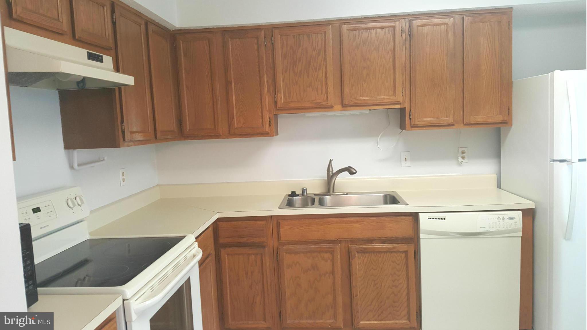 FRANKLIN FARM - Residential Lease