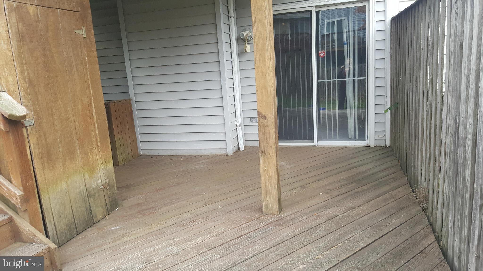 FRANKLIN FARM - Residential Lease