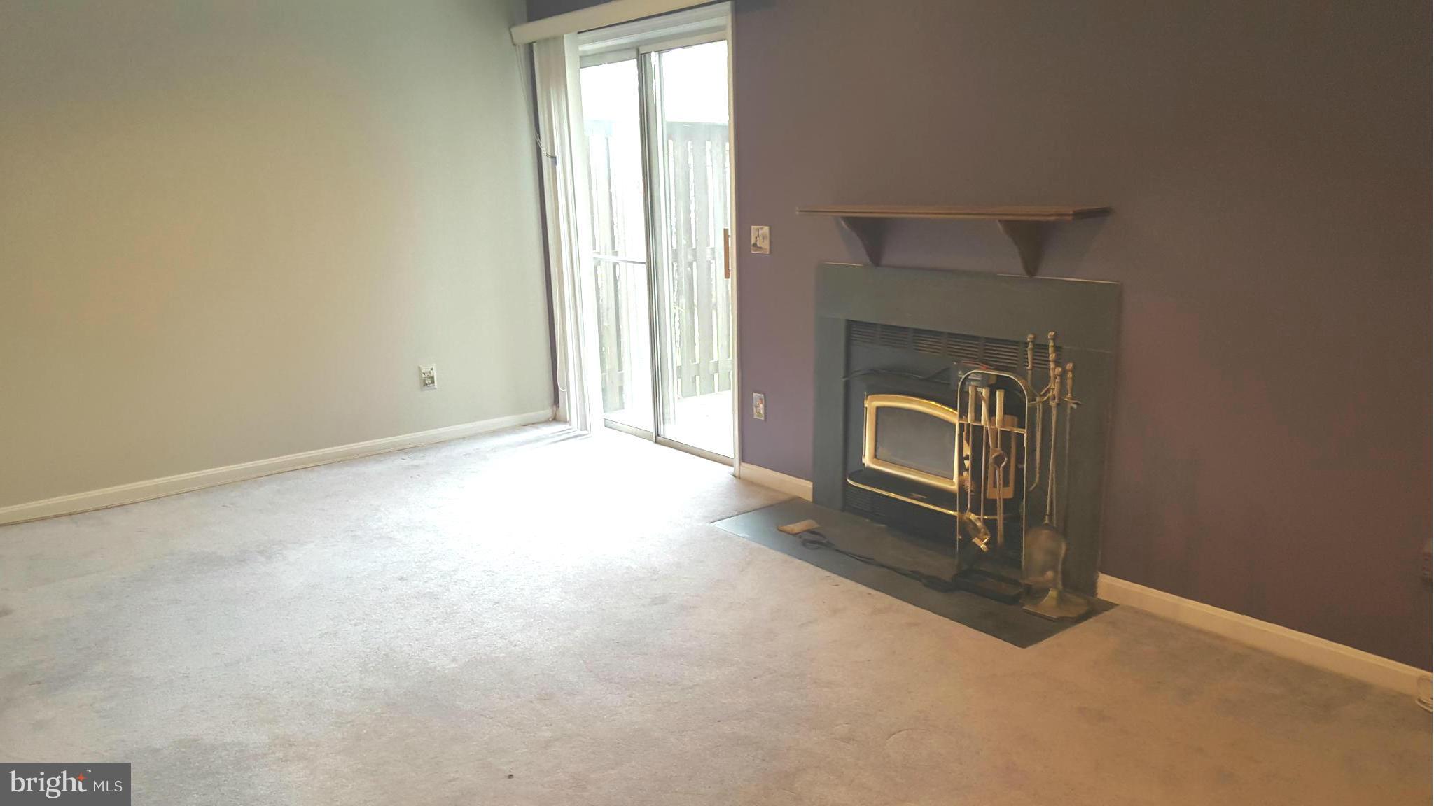 FRANKLIN FARM - Residential Lease