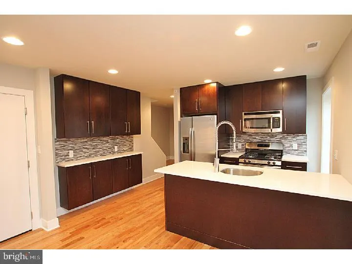 542 Lombard Street Unit 2, Philadelphia, PA 19147
