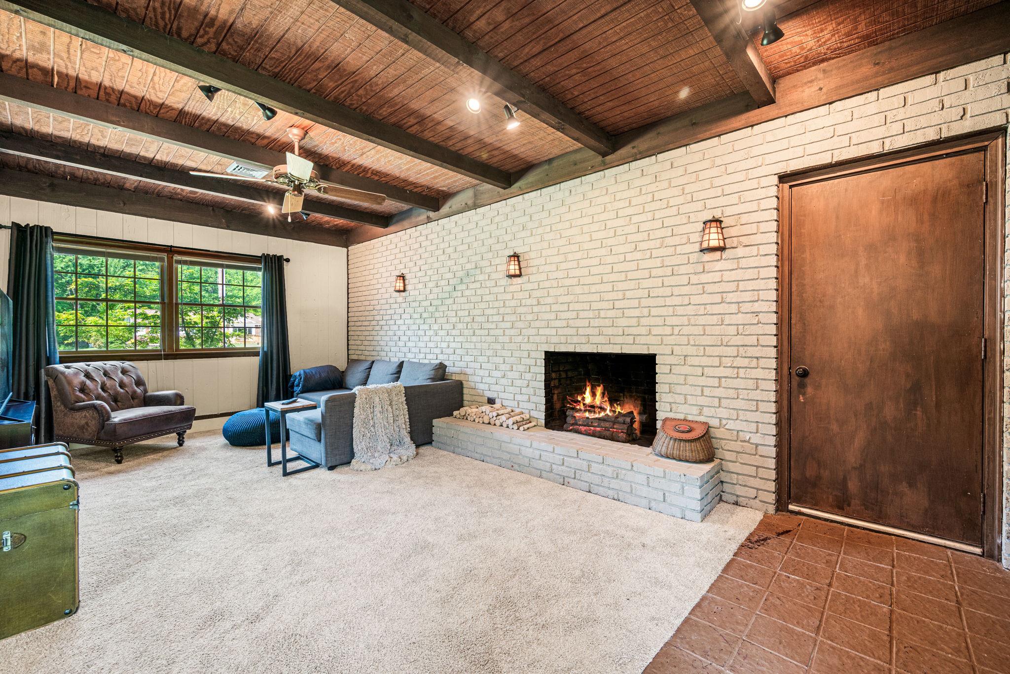 BRANDYWINE MANOR - Residential