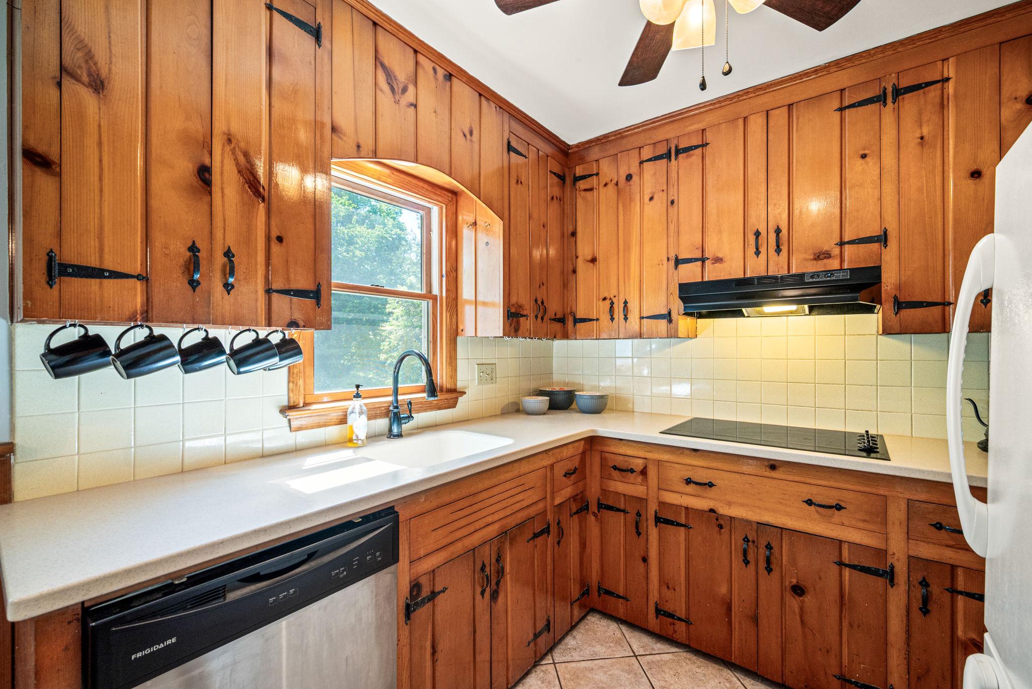 BRANDYWINE MANOR - Residential