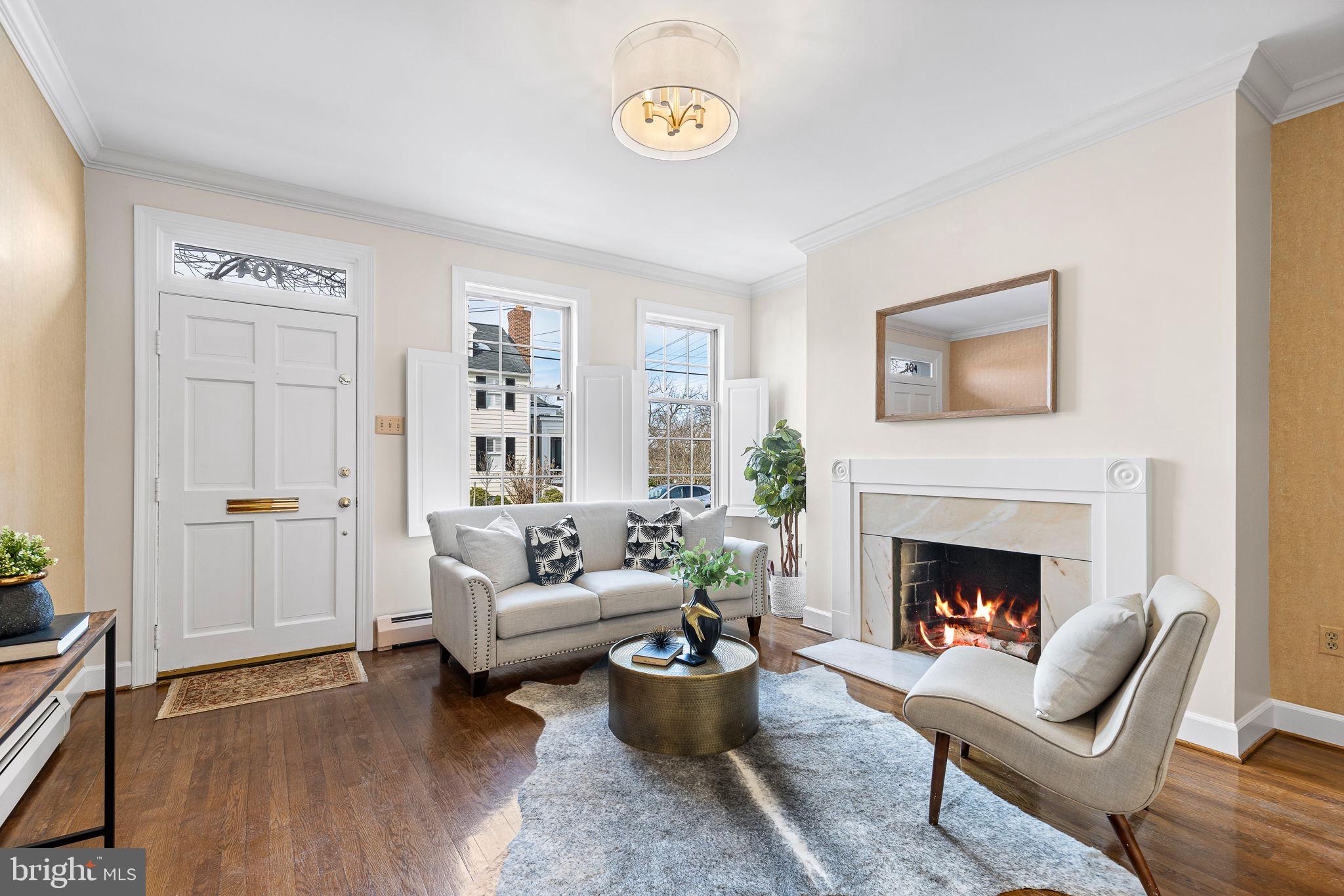 OLD TOWN ALEXANDRIA - Residential