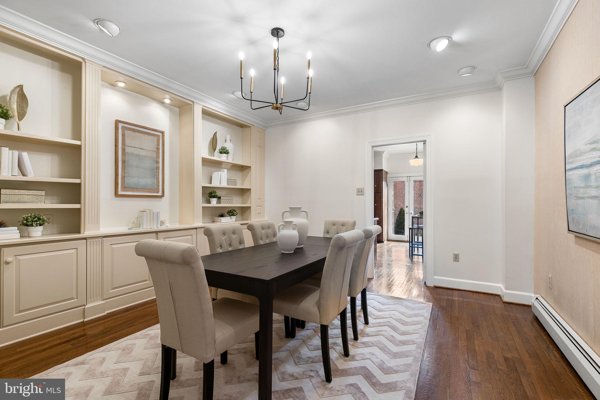 OLD TOWN ALEXANDRIA - Residential