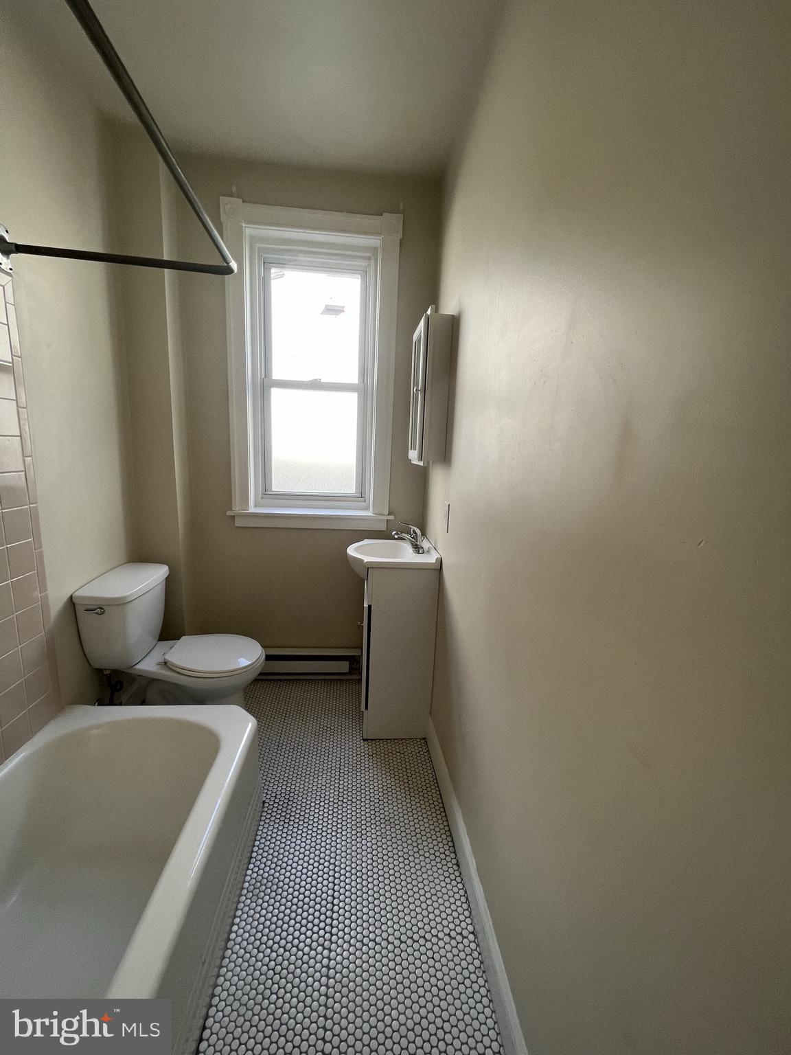 WALNUT HILL - Residential Lease