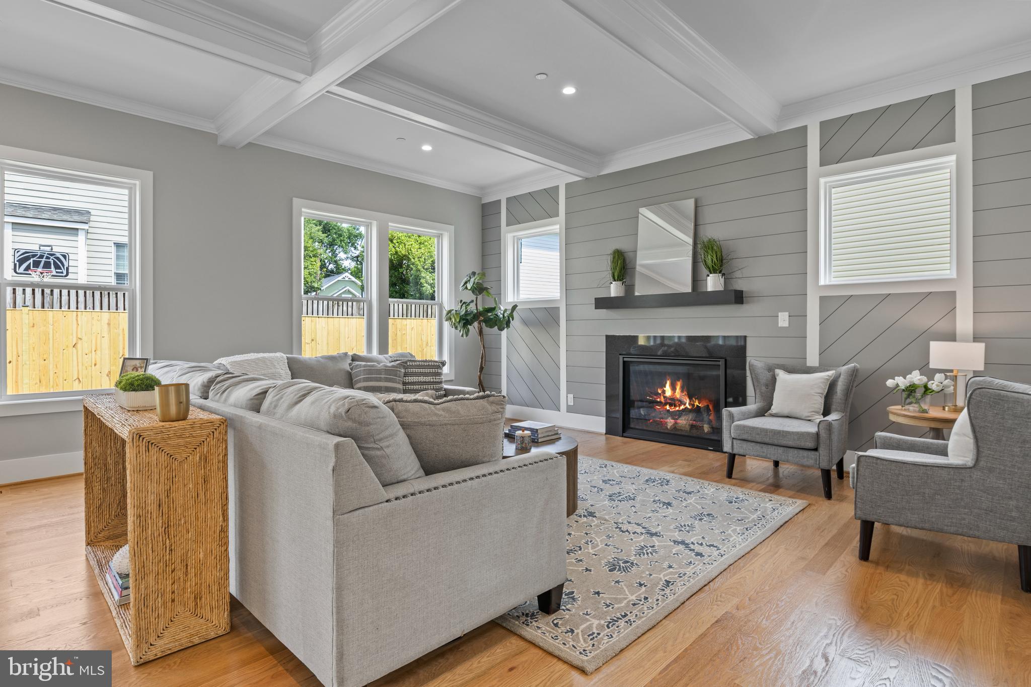 KENSINGTON ESTATES - Residential