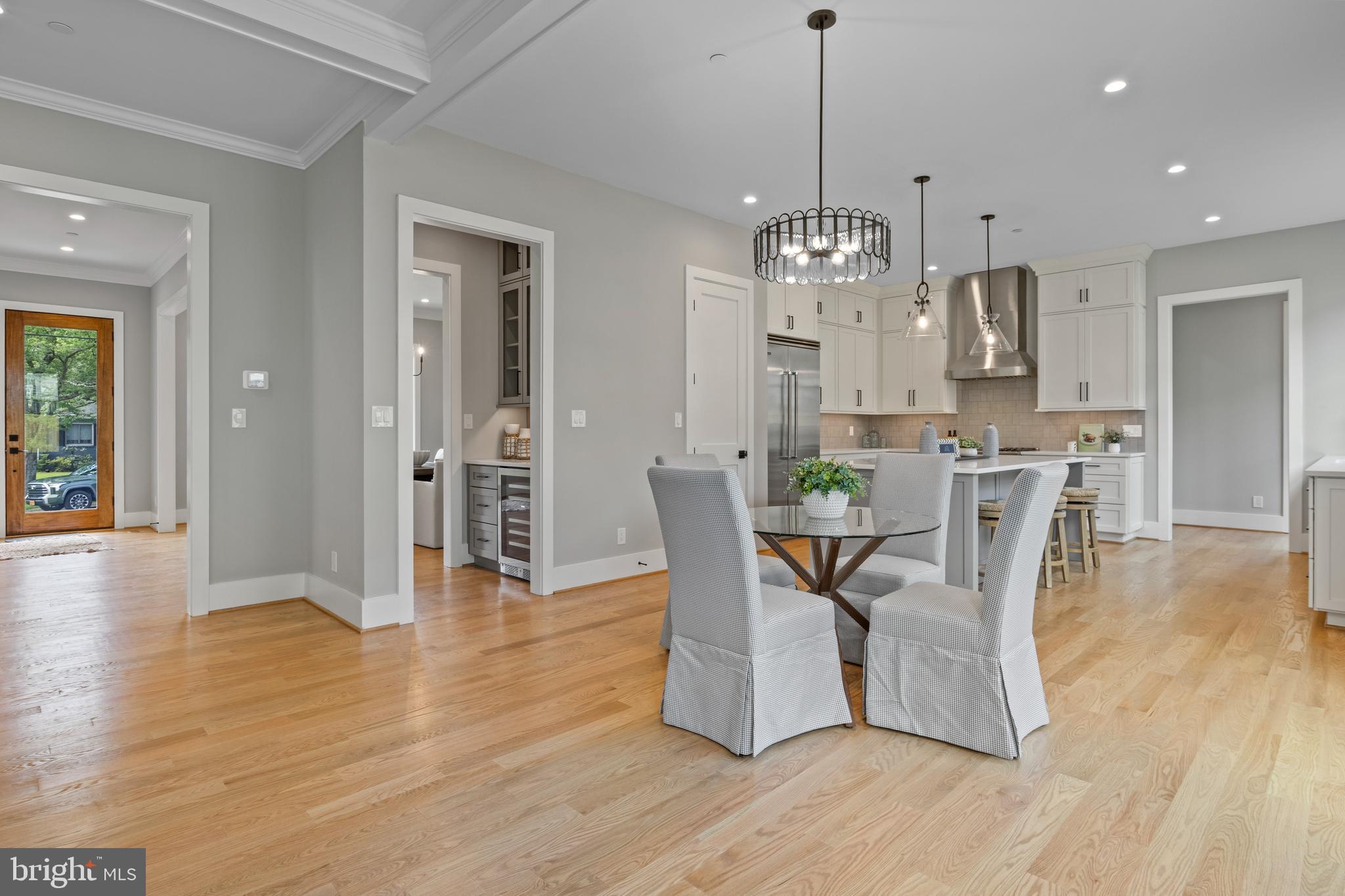 KENSINGTON ESTATES - Residential