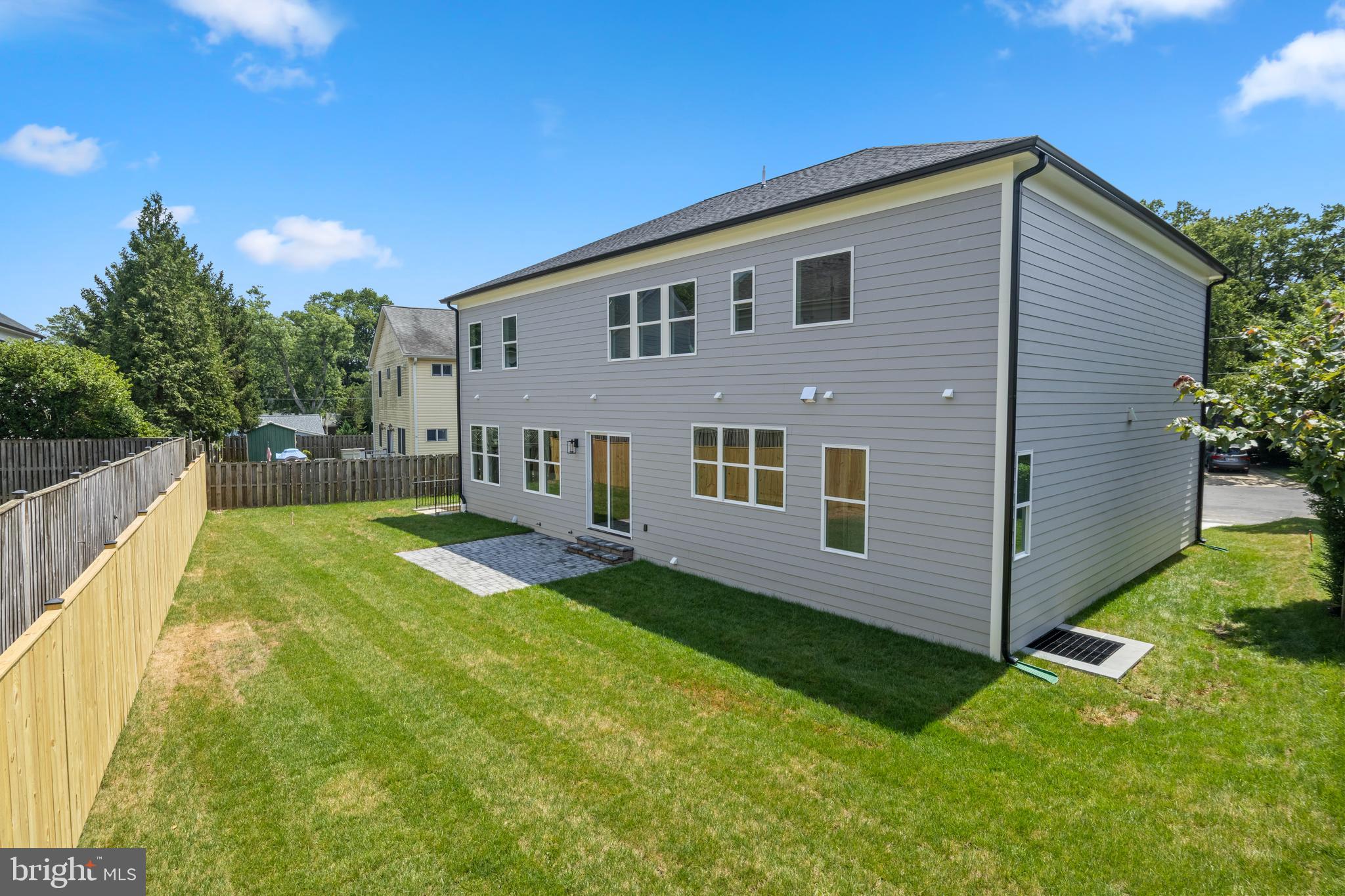 KENSINGTON ESTATES - Residential