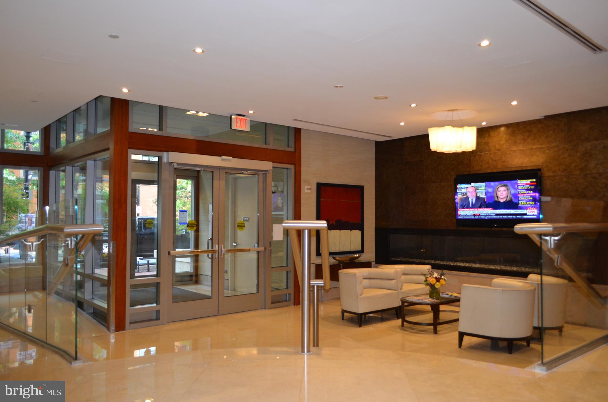 811 4TH STREET NW 1019