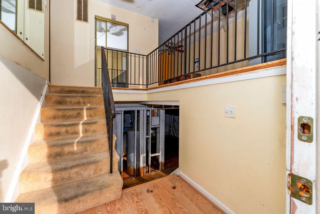 CARMODY HILLS - Residential