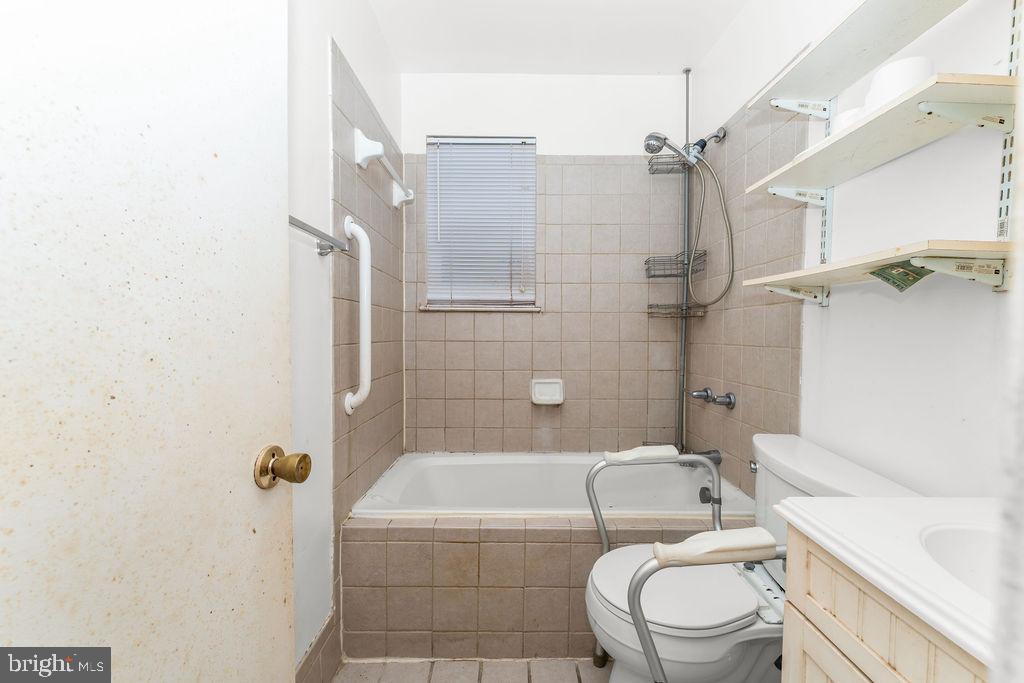 CARMODY HILLS - Residential