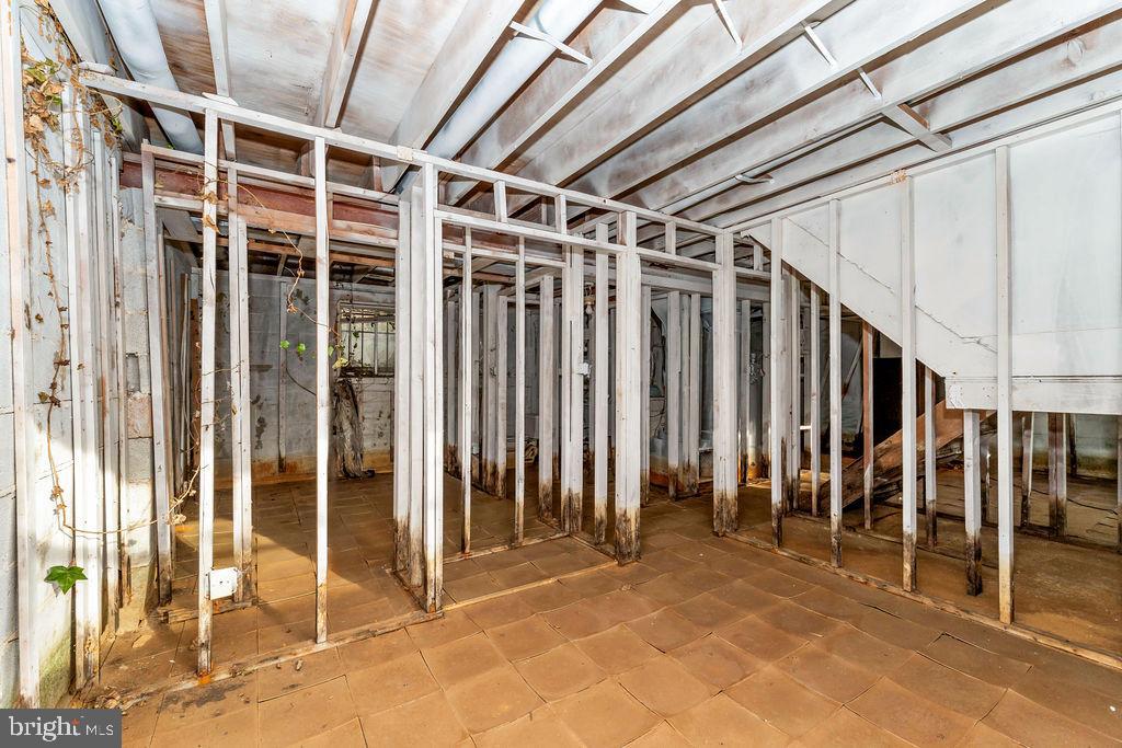 CARMODY HILLS - Residential