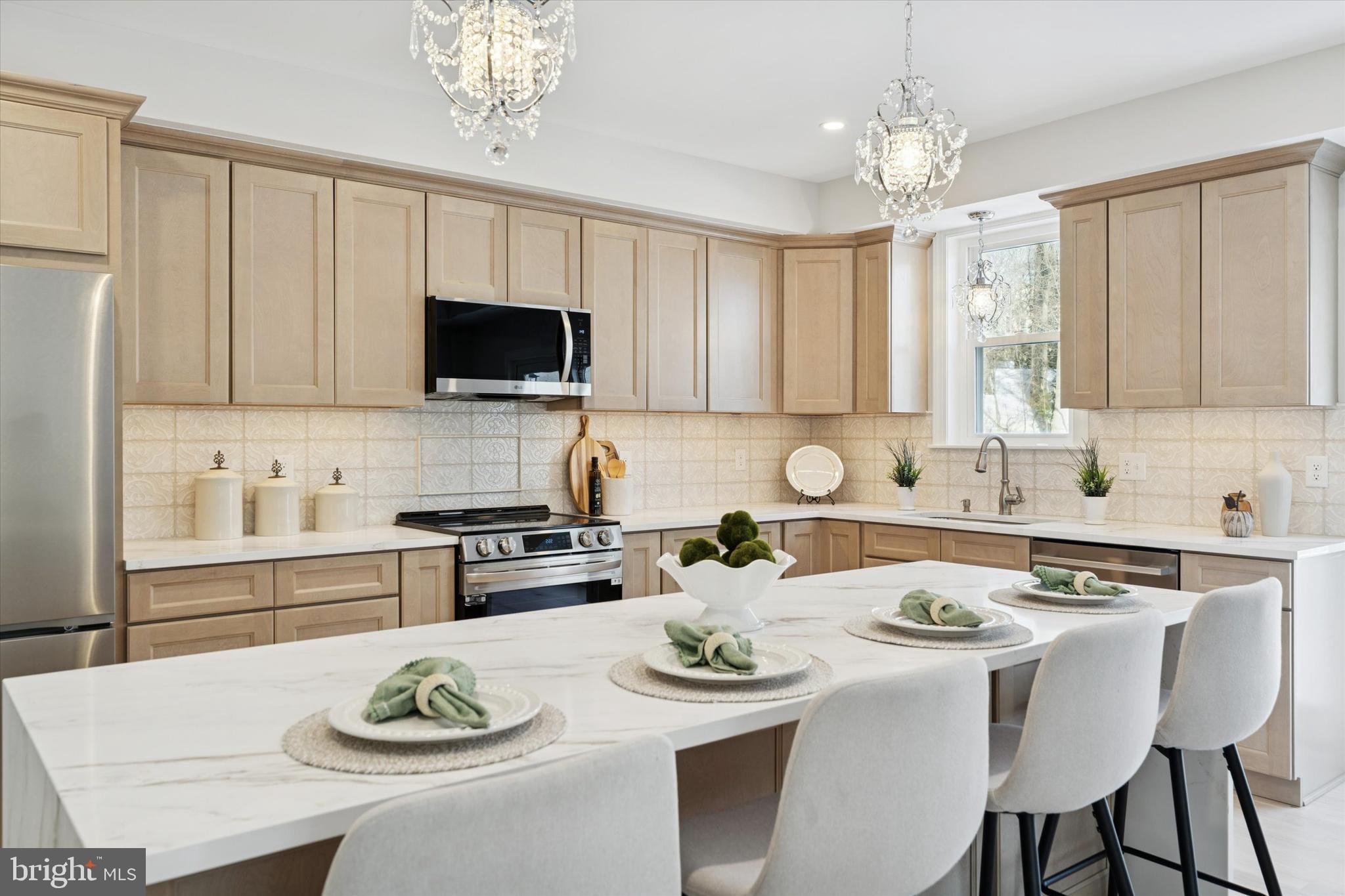 EDGEMONT - Residential