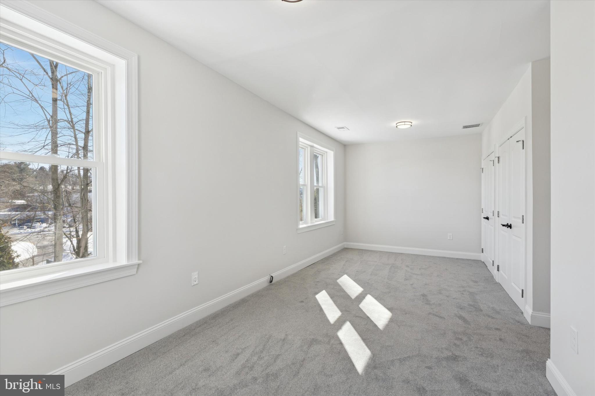 EDGEMONT - Residential