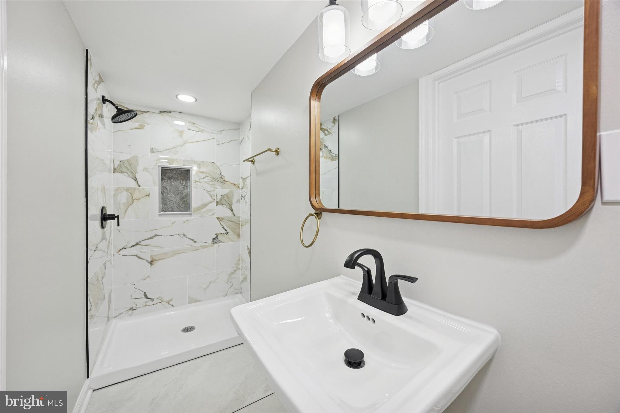 VILONE VILLAGE - Residential