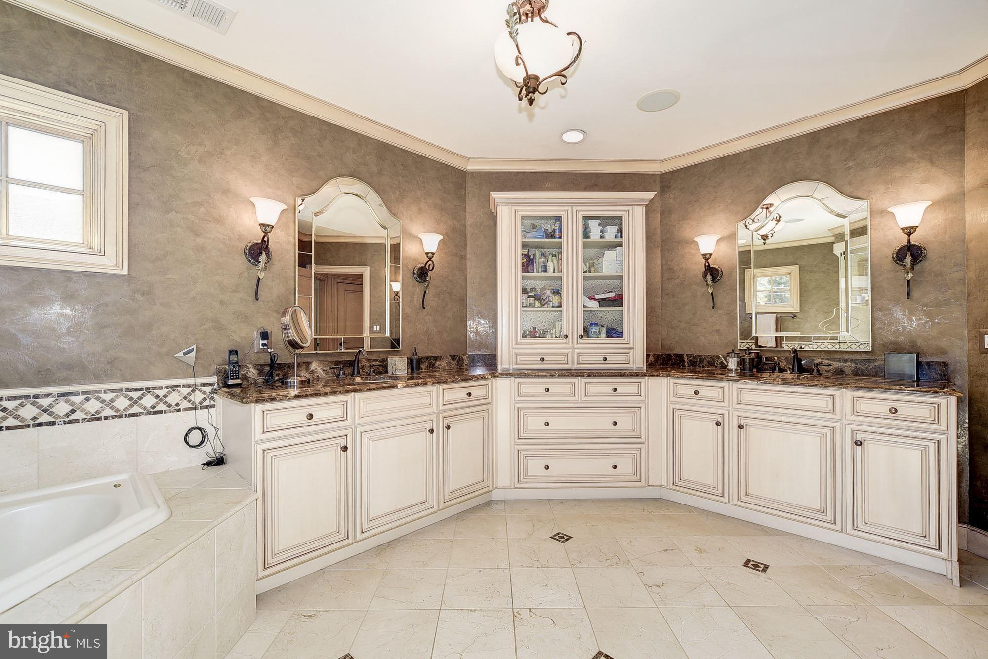 FAWCETT FARMS - Residential