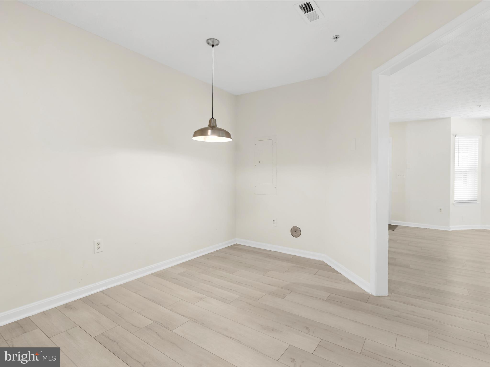 ANNAPOLIS OVERLOOK - Residential