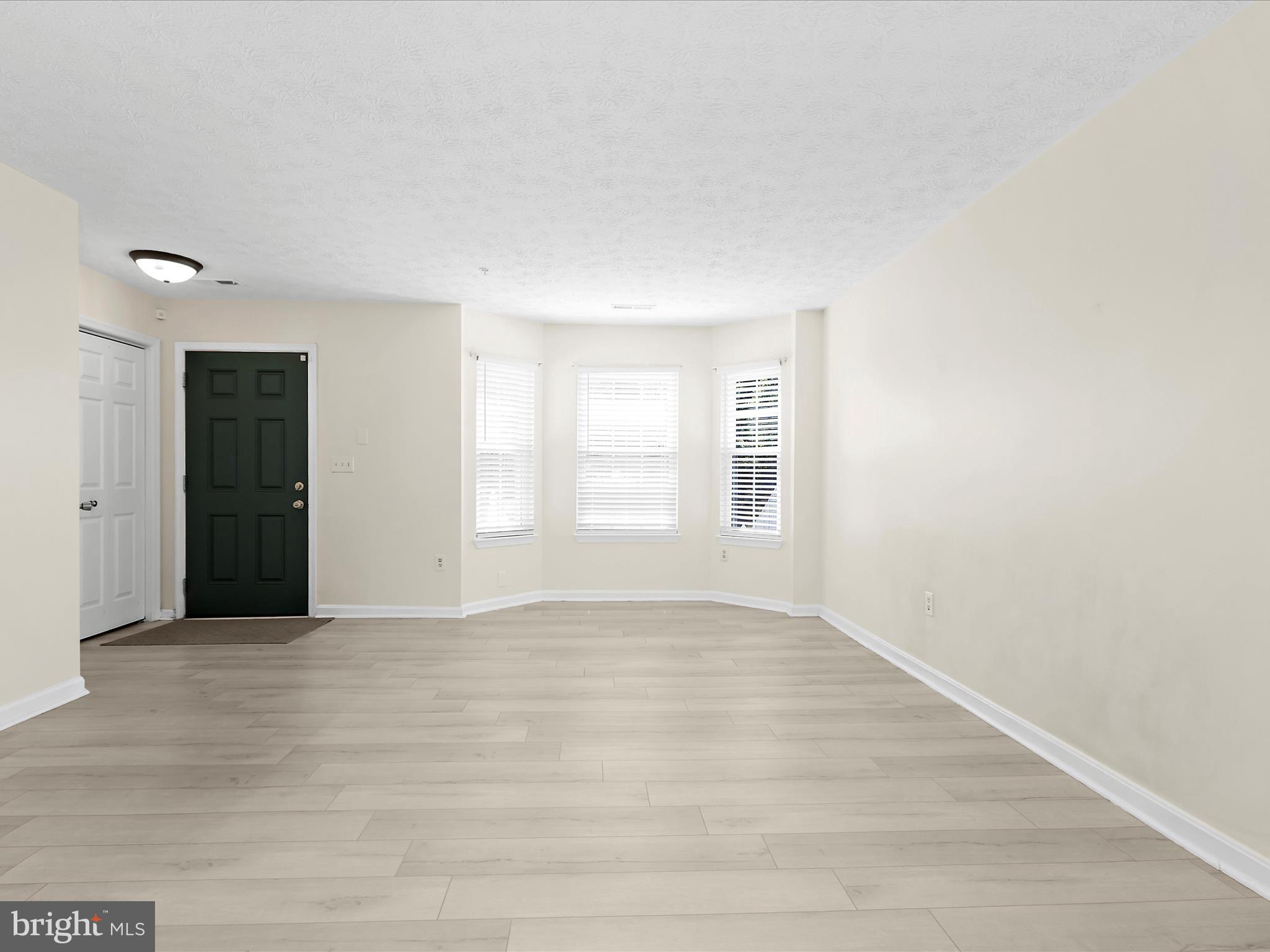 ANNAPOLIS OVERLOOK - Residential