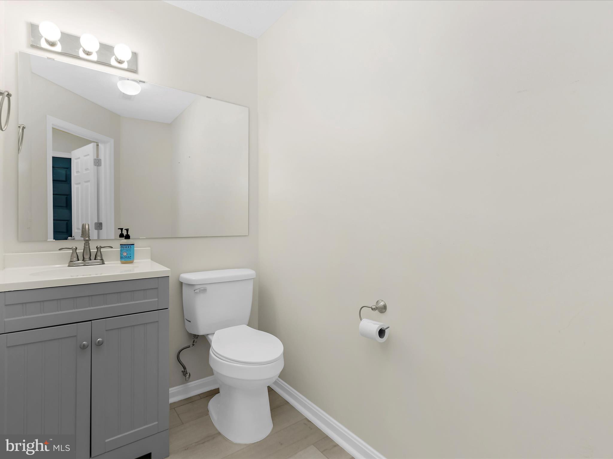 ANNAPOLIS OVERLOOK - Residential