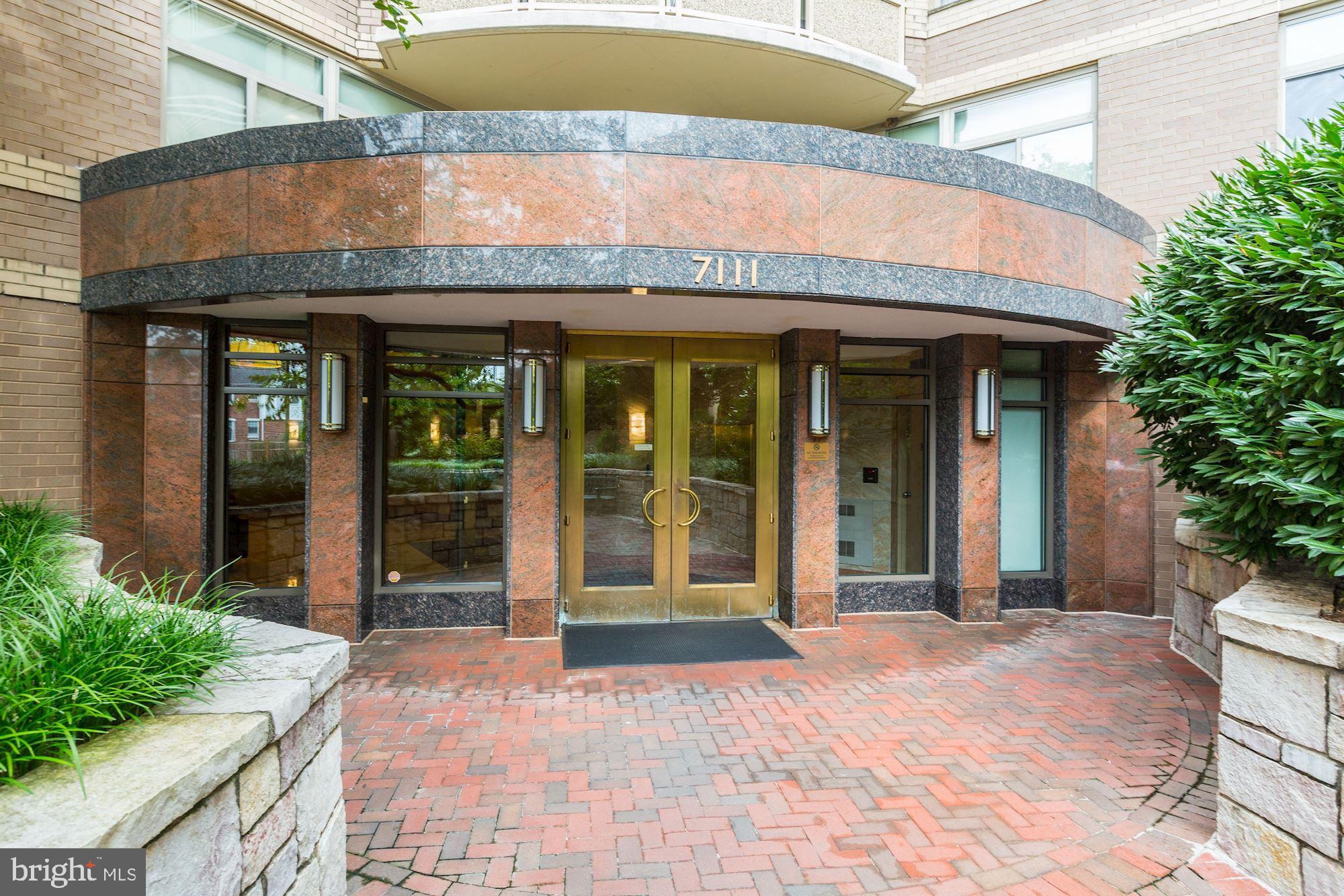 CRESCENT PLAZA - Residential