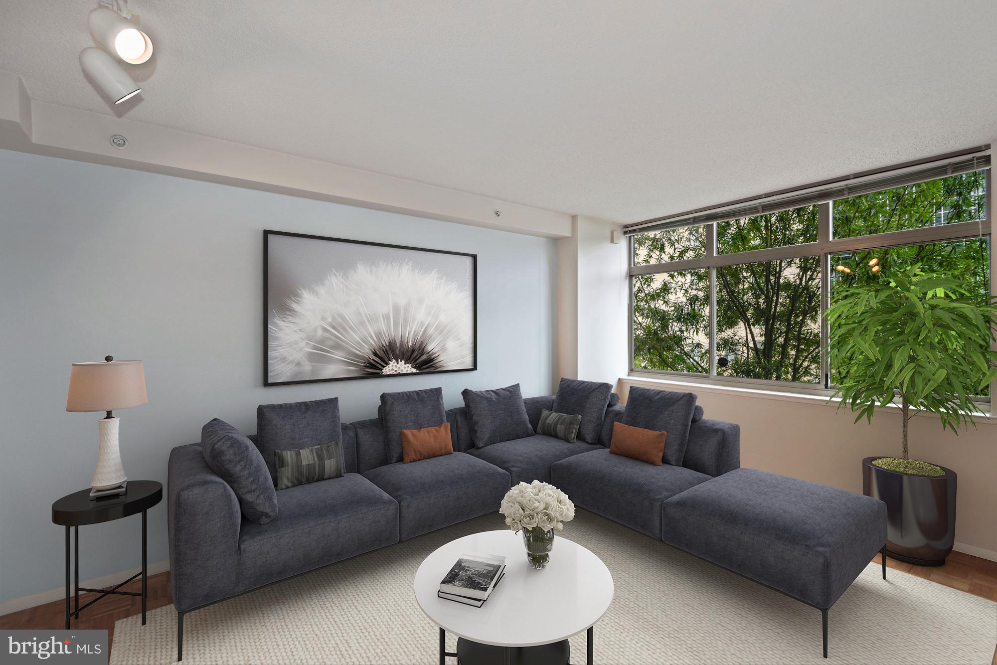 CRESCENT PLAZA - Residential