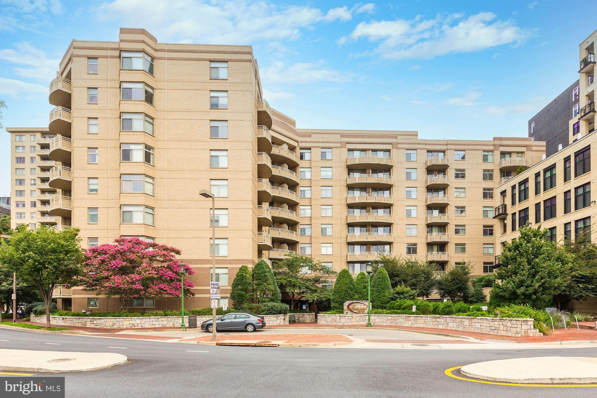 CRESCENT PLAZA - Residential