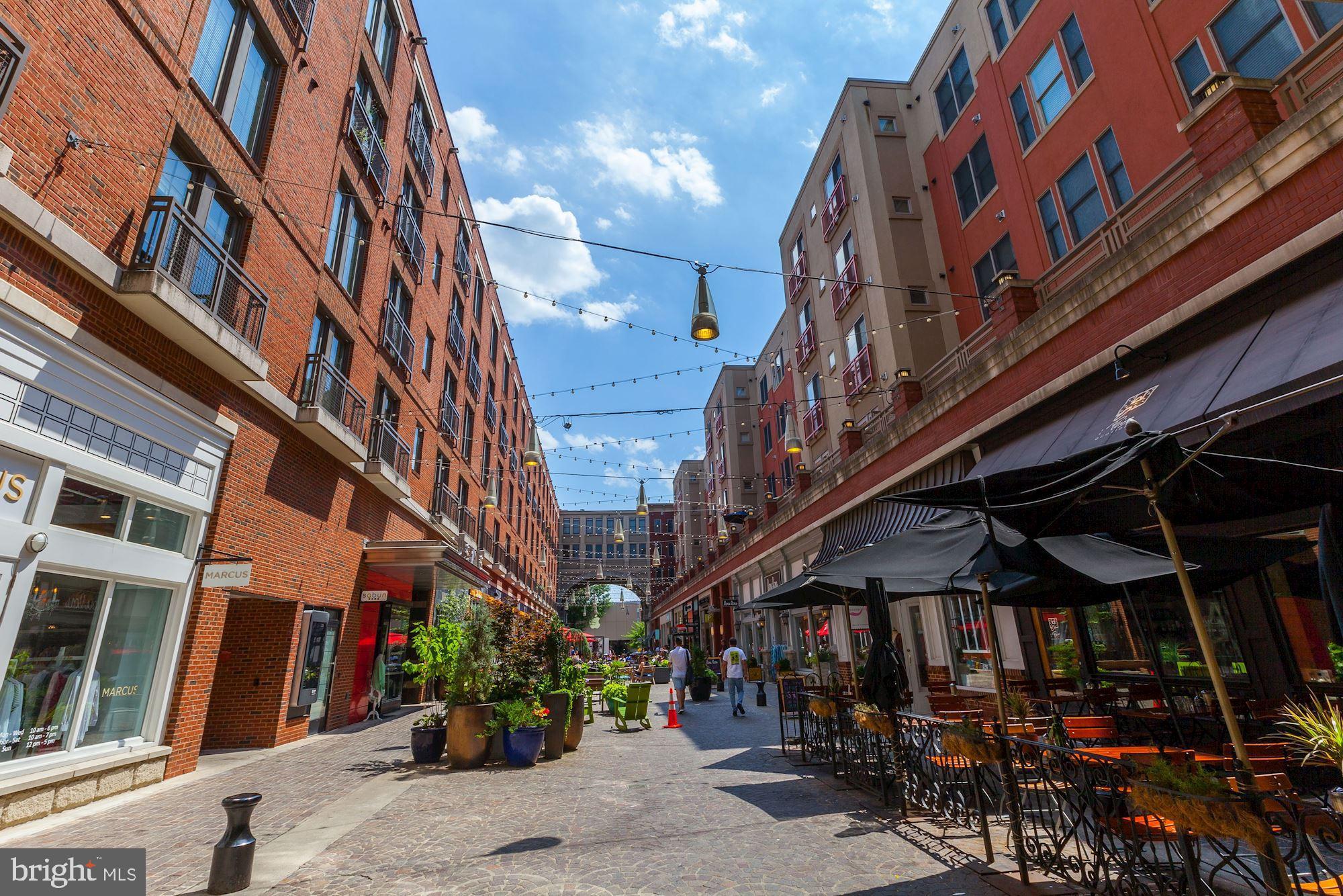 CRESCENT PLAZA - Residential