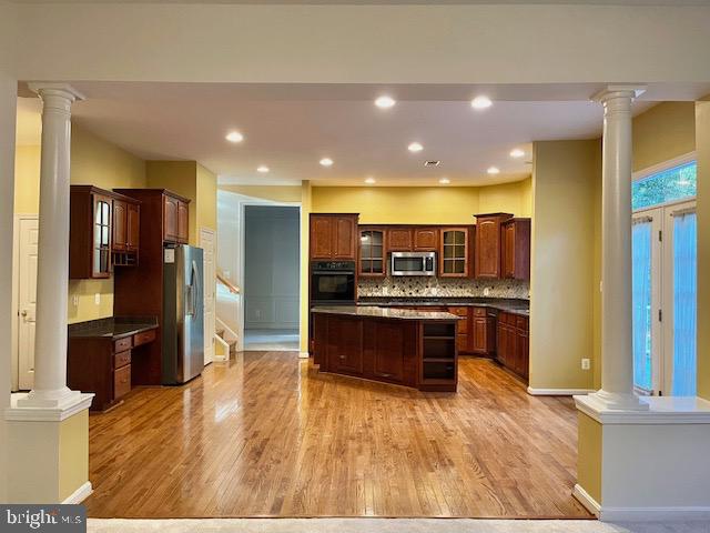 CROSSMAN CREEK - Residential Lease