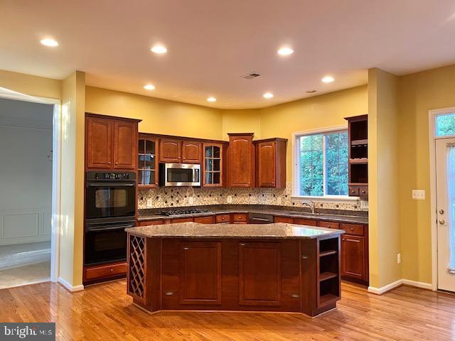 CROSSMAN CREEK - Residential Lease