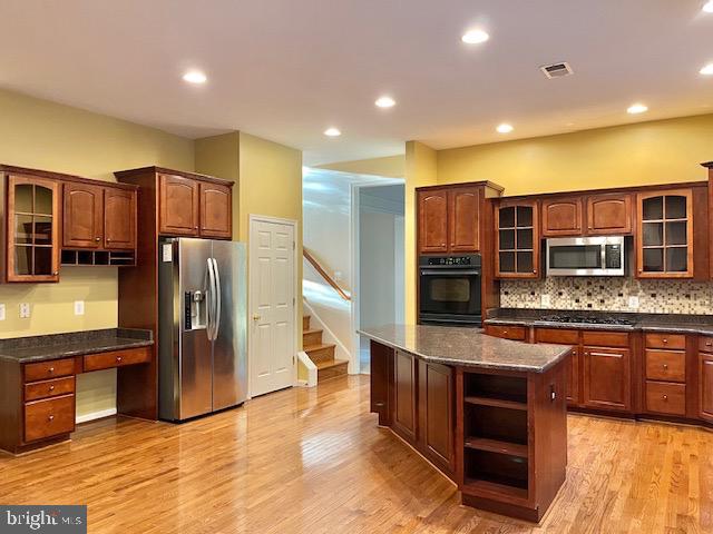 CROSSMAN CREEK - Residential Lease