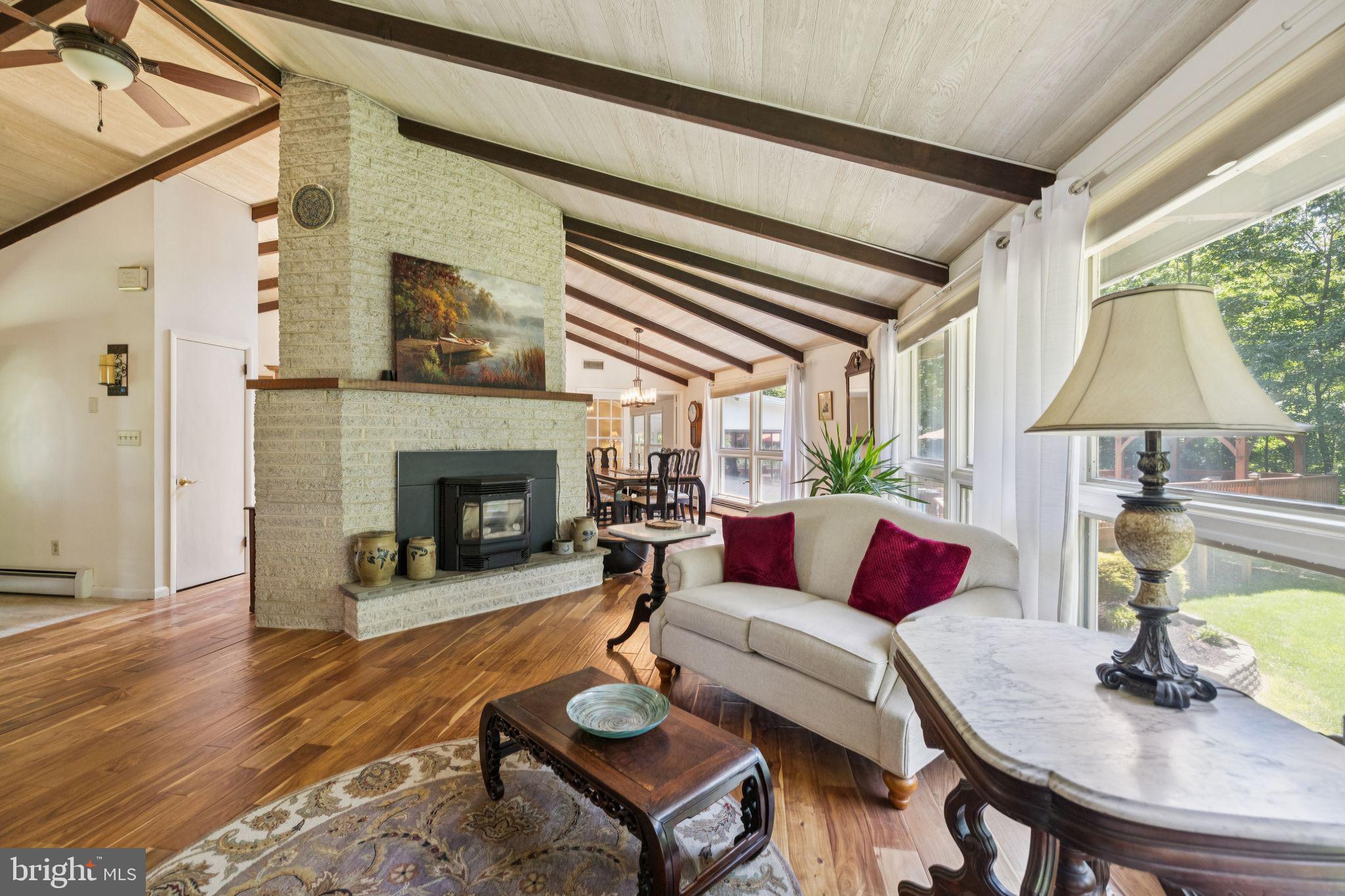712 RIDGE ROAD