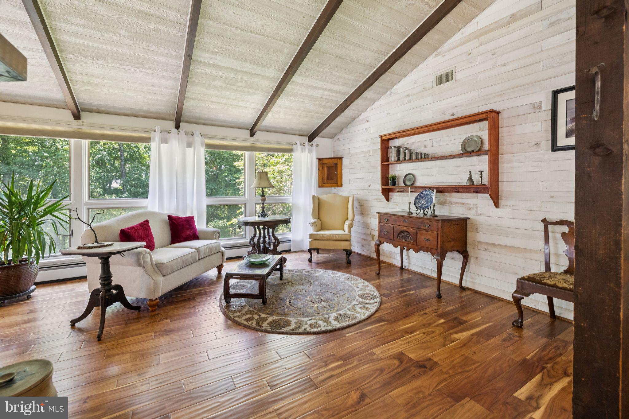 712 RIDGE ROAD