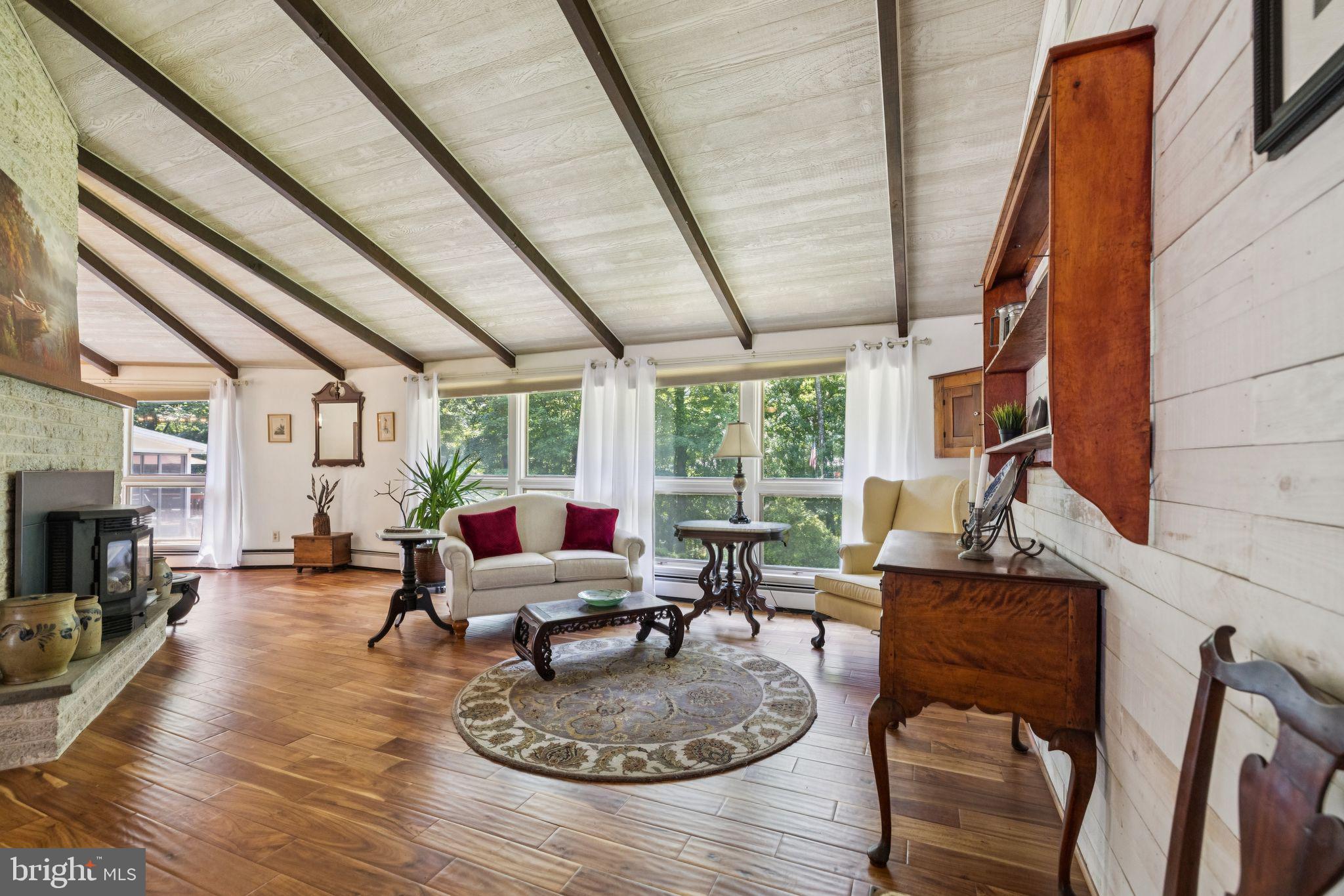 712 RIDGE ROAD