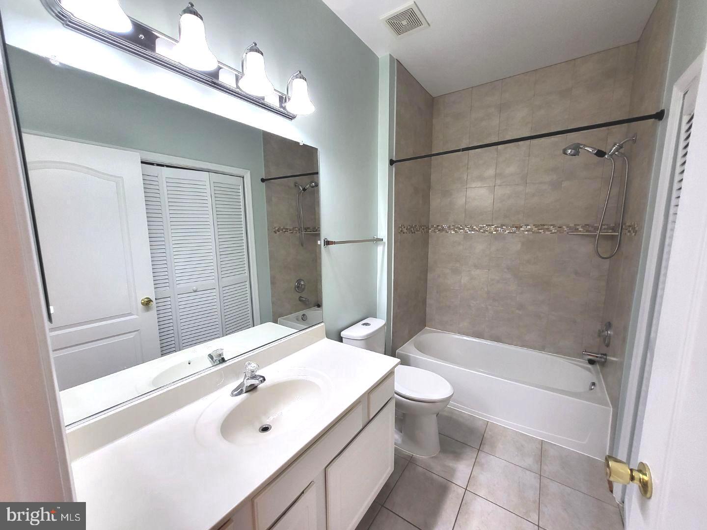 BELMONT BAY - Residential