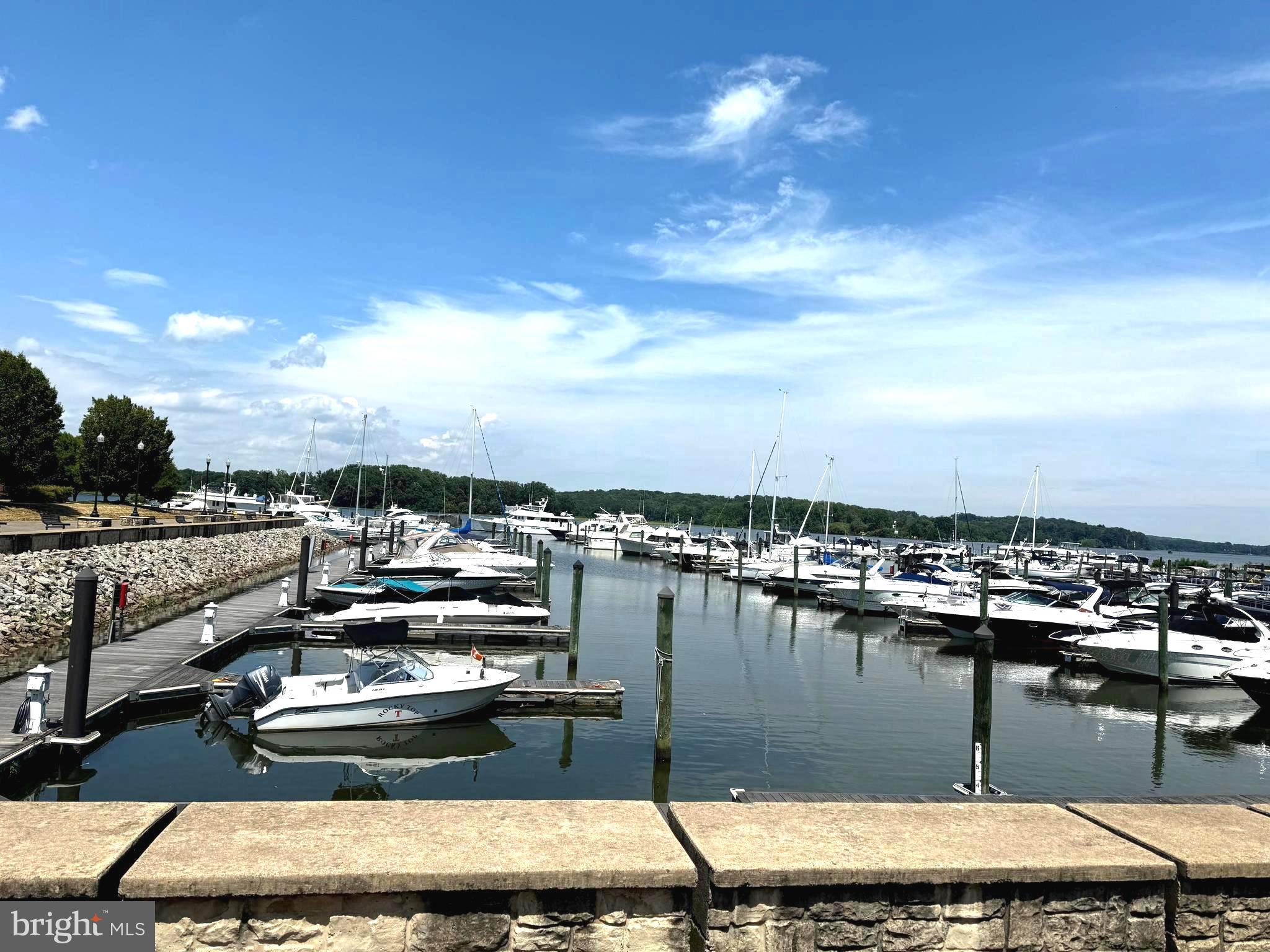 BELMONT BAY - Residential