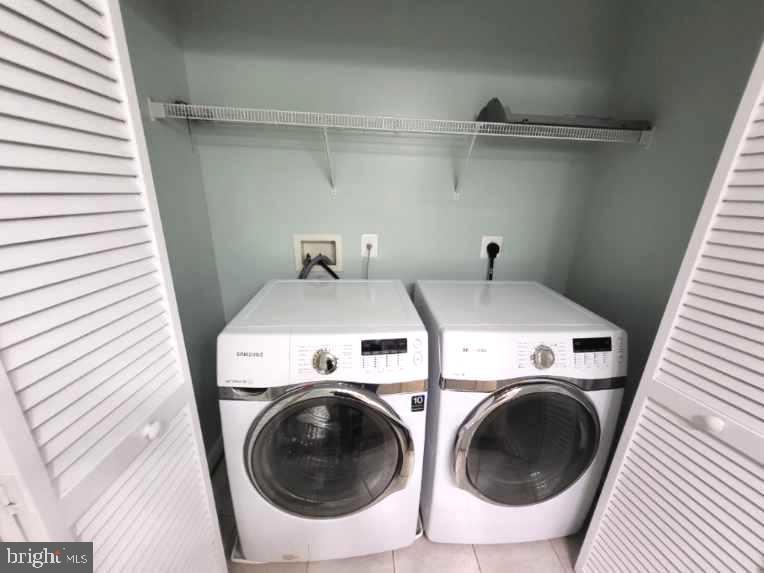 BELMONT BAY - Residential