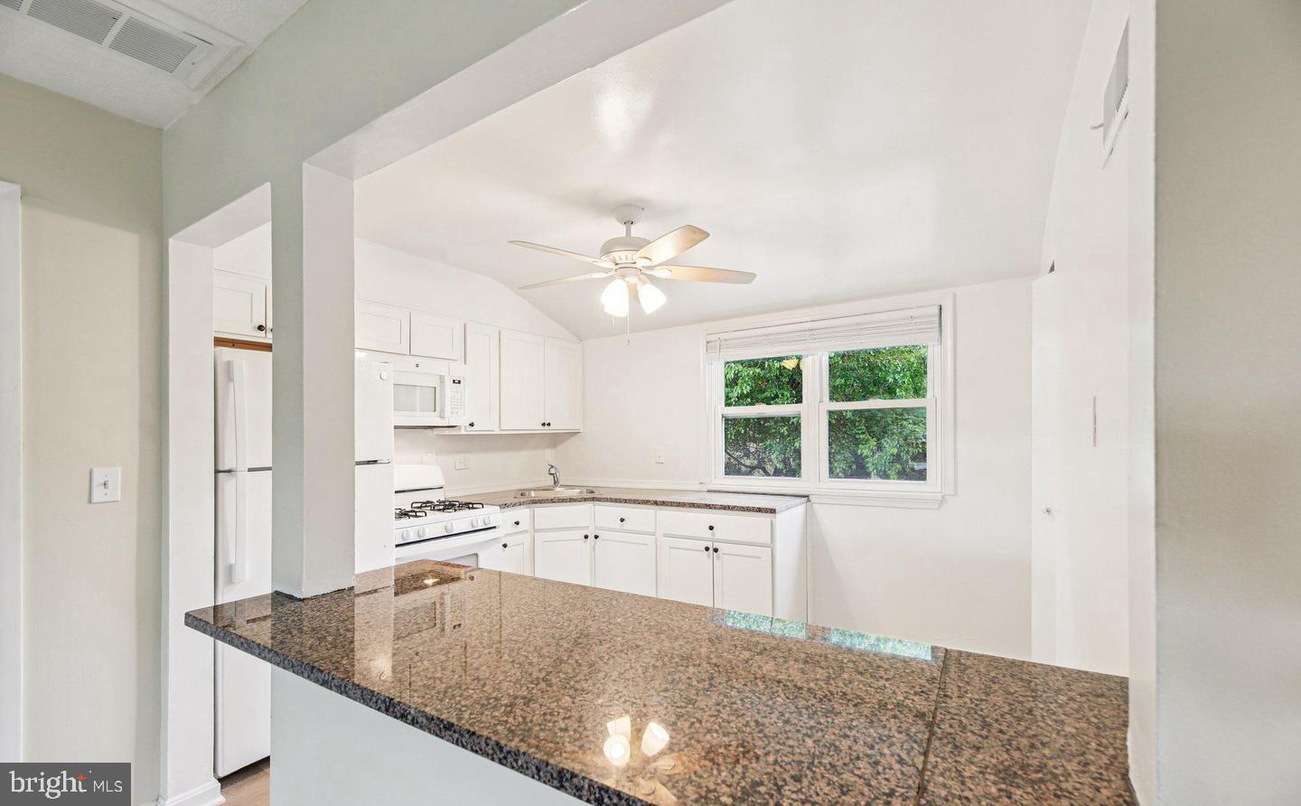 PARKVIEW COURT - Residential Lease