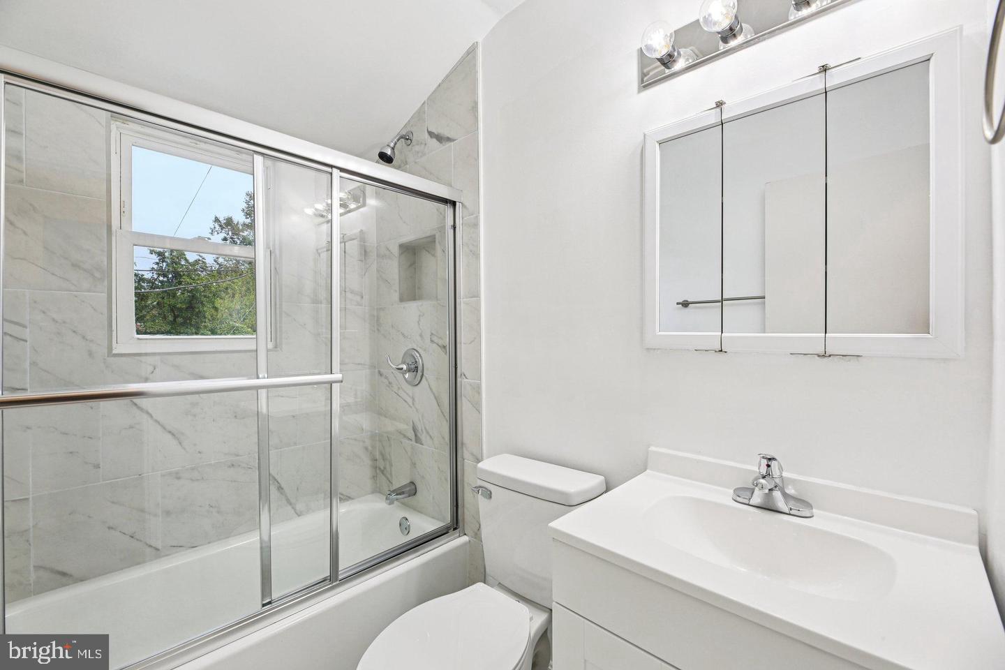 PARKVIEW COURT - Residential Lease