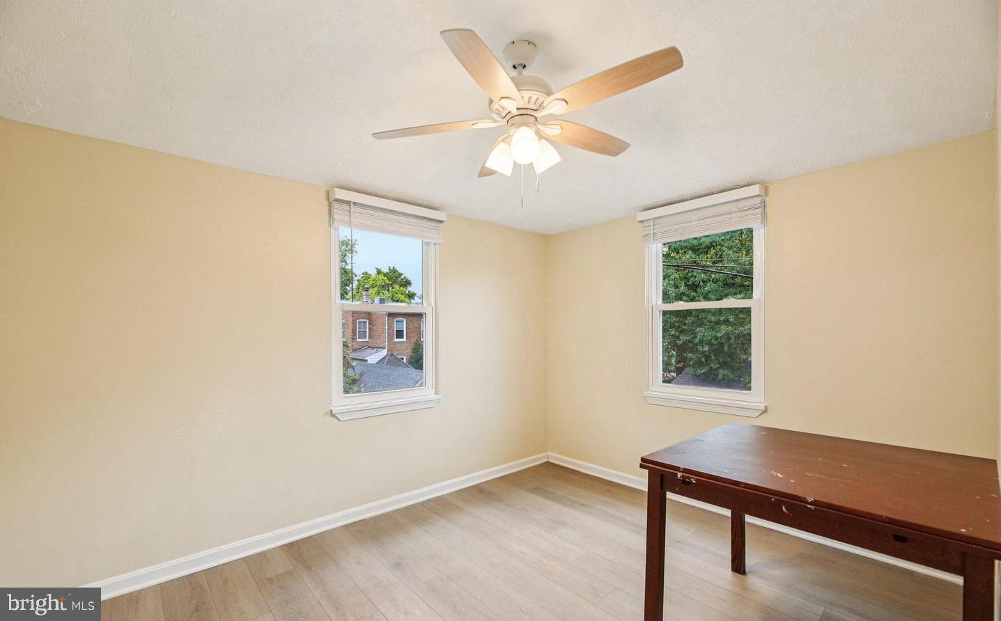 PARKVIEW COURT - Residential Lease